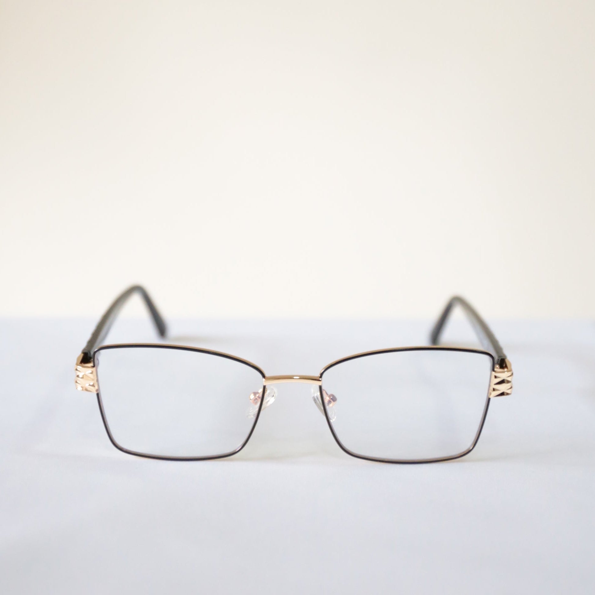 Occhiale anti luce blu Giovanni montatura nera vista frontale